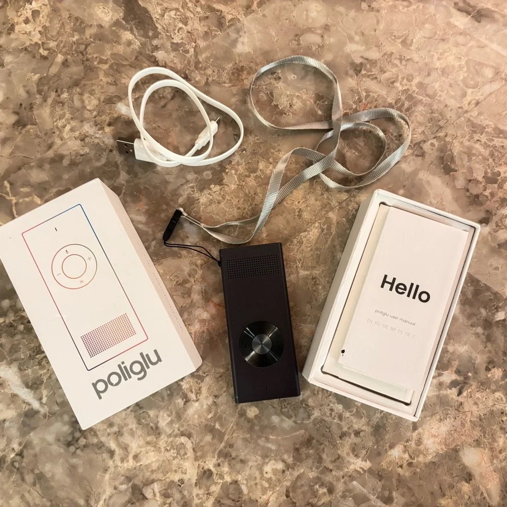 Poliglu Black Portable Language Translator